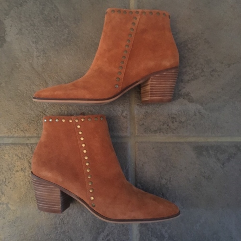 Lucky brand linnae suede bootie